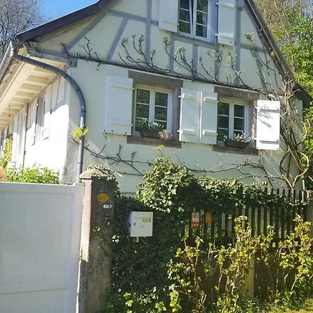 Maison D'hotes La Vallee *
