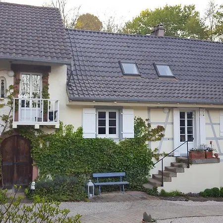 Maison D'hotes La Vallee 住宿加早餐酒店 Kuttolsheim